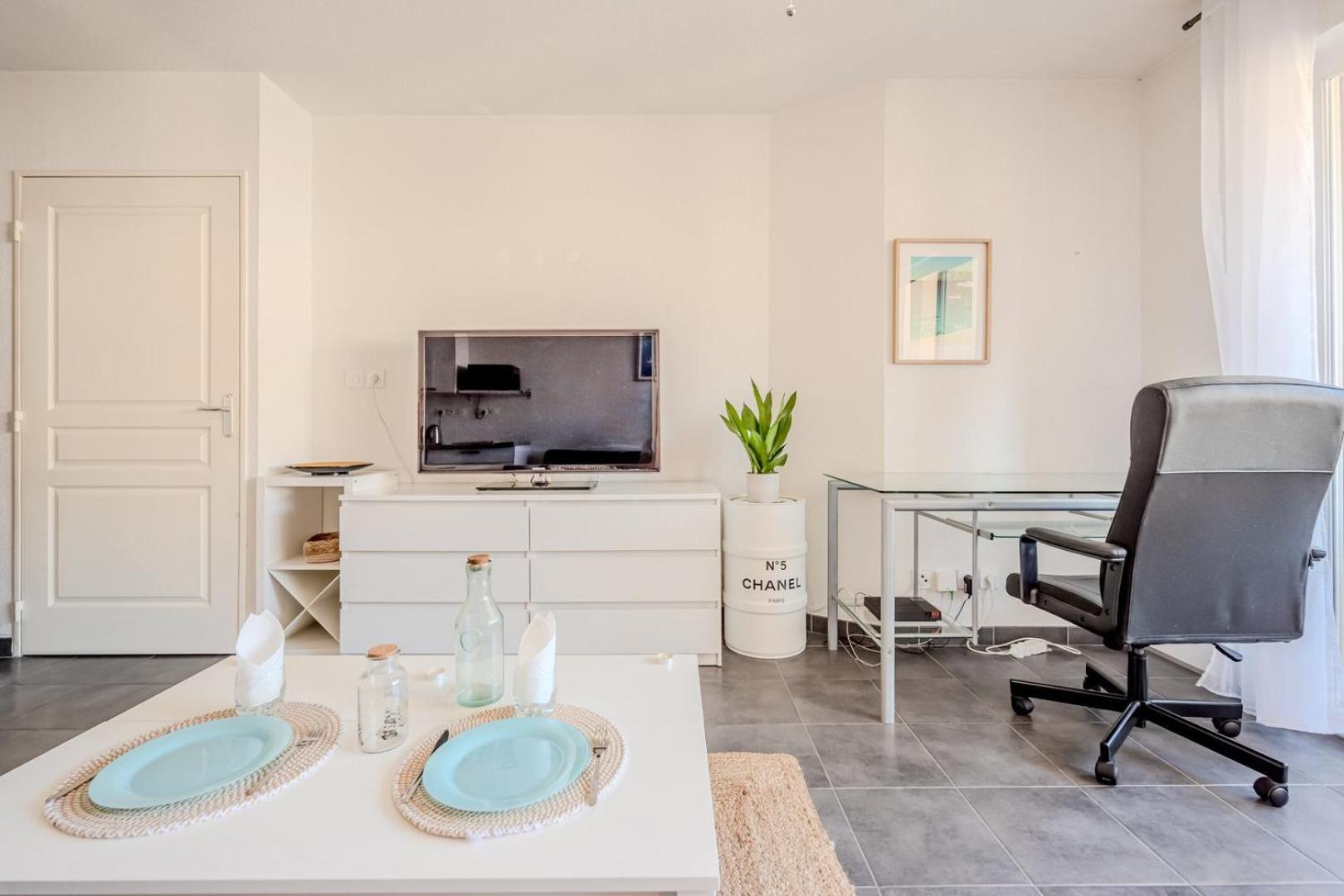 Le Neroli T2 Dernier Etage Avec Terrasse Et Garage Apartment Toulon Exterior photo